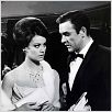 Operación trueno : foto Claudine Auger, Ian Fleming, Sean Connery, Terence Young