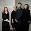 A dos metros bajo tierra : foto Frances Conroy, Lauren Ambrose, Michael C. Hall, Peter Krause