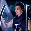 Acero puro : foto Karl Yune, Shawn Levy