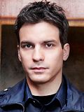 Santiago Cabrera
