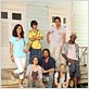 Lejos de todo : foto Enrique Murciano, Jason George, Jose Julian, Mamie Gummer, Martin Henderson