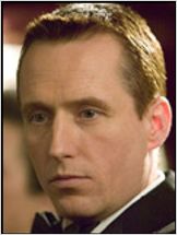 Linus Roache