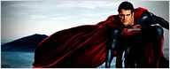 'El Hombre de Acero': Henry Cavill presume de traje de Superman en la nueva foto promocional