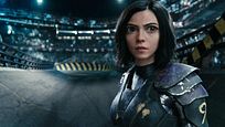 'Alita: Ángel de combate': James Cameron reconoce que esta es una "historia de empoderamiento femenino" en este vídeo en EXCLUSIVA 'Alita: Ángel de combate': James Cameron reconoce que esta es una "historia de empoderamiento femenino" en este vídeo en EXCLUSIVA