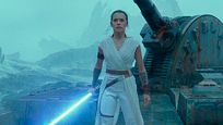 Rian Johnson, director de 'Los últimos Jedi', reacciona al tráiler de 'Star Wars: El ascenso de Skywalker' Rian Johnson, director de 'Los últimos Jedi', reacciona al tráiler de 'Star Wars: El ascenso de Skywalker'
