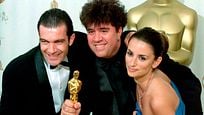 Oscar 2020: Penélope Cruz volverá a presentar el premio a Mejor película extranjera donde está nominada 'Dolor y Gloria' Oscar 2020: Penélope Cruz volverá a presentar el premio a Mejor película extranjera donde está nominada 'Dolor y Gloria'