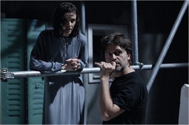 Intruders : foto Juan Carlos Fresnadillo, Pilar López de Ayala