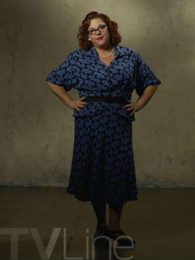 Lesley Boone es Rose Roberts