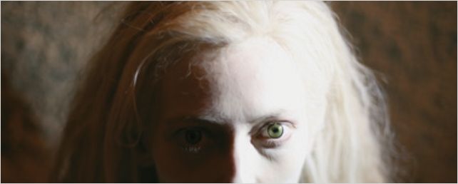 'Only Lovers Left Alive': póster, fotos y clips de la peli de vampiros de Jim Jarmusch